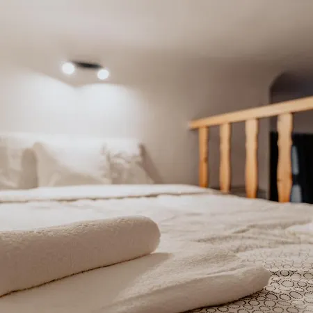 Concierge Chmielna Antresola Apartman *