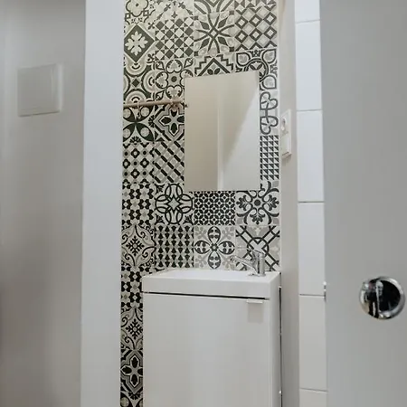 Concierge Chmielna Antresola Apartman *