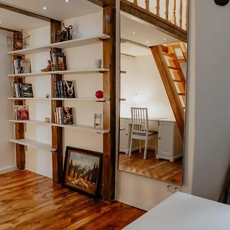 Apartman Concierge Chmielna Antresola Varsó