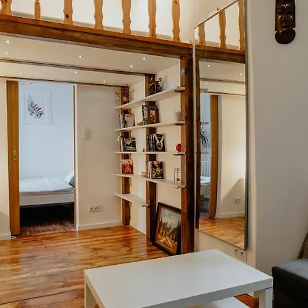 Concierge Chmielna Antresola Apartman Varsó